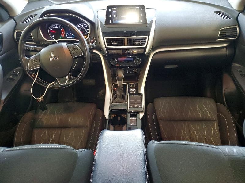 2019 MITSUBISHI ECLIPSE CROSS SE 8