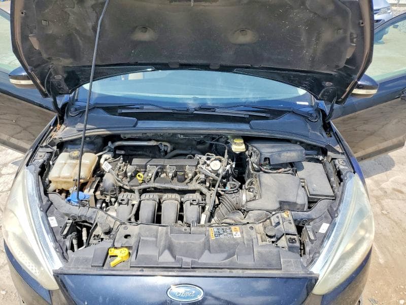 2017 FORD FOCUS SE 11