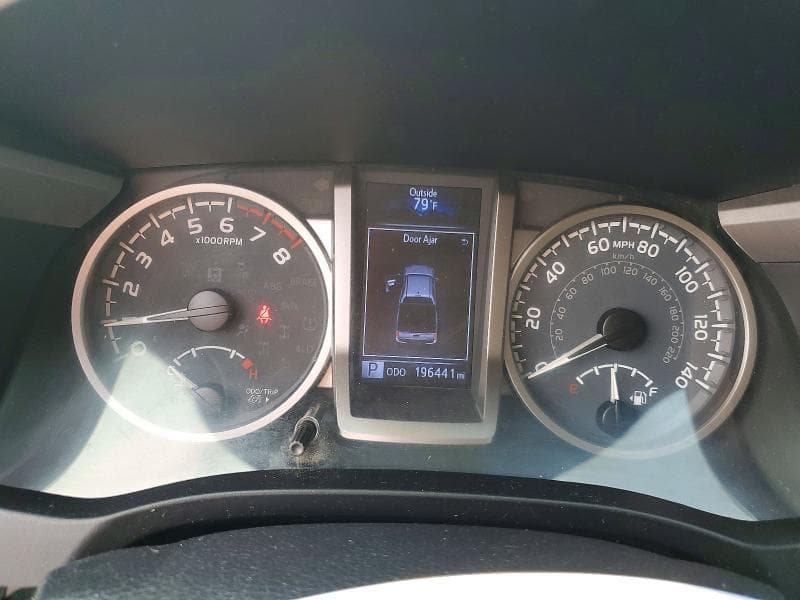 2020 TOYOTA TACOMA SR5 V6 9
