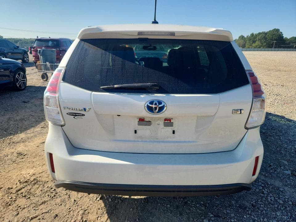 2017 TOYOTA PRIUS V FOUR 6