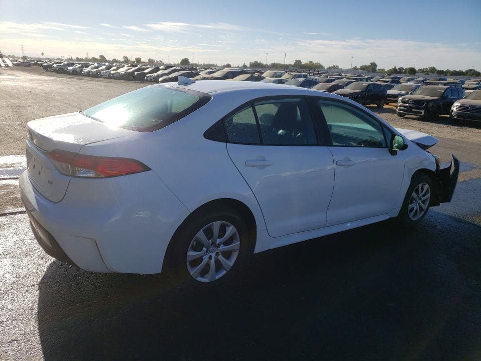 2026 TOYOTA COROLLA LE 3