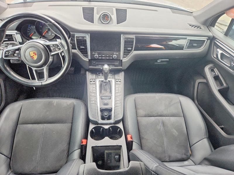 2017 PORSCHE MACAN 8