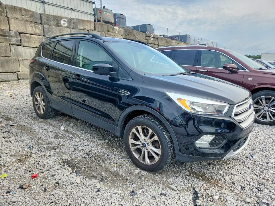 2018 FORD ESCAPE SE 4