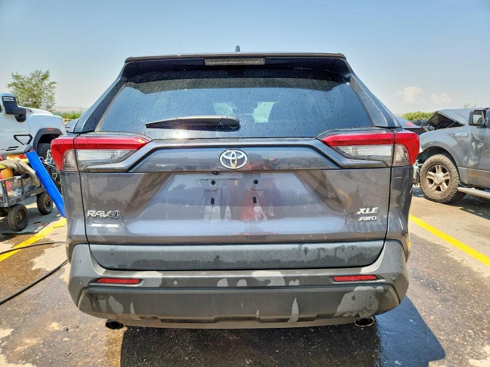 2024 TOYOTA RAV4 XLE PREMIUM 6
