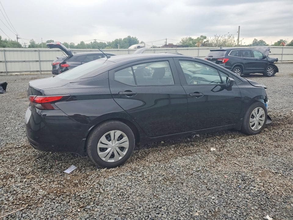 2023 NISSAN VERSA S 3
