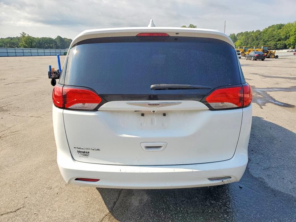 2017 CHRYSLER PACIFICA TOURING 6