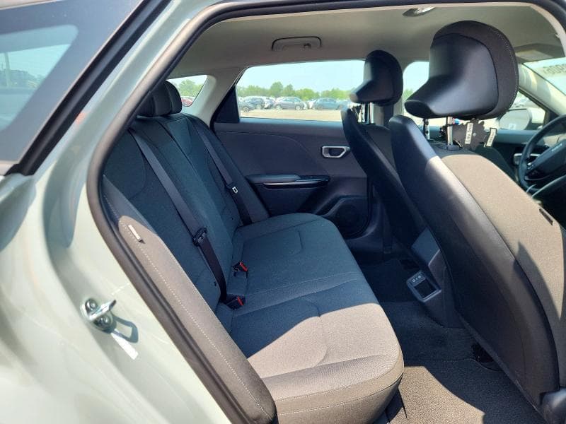 2025 KIA K4 LXS 10