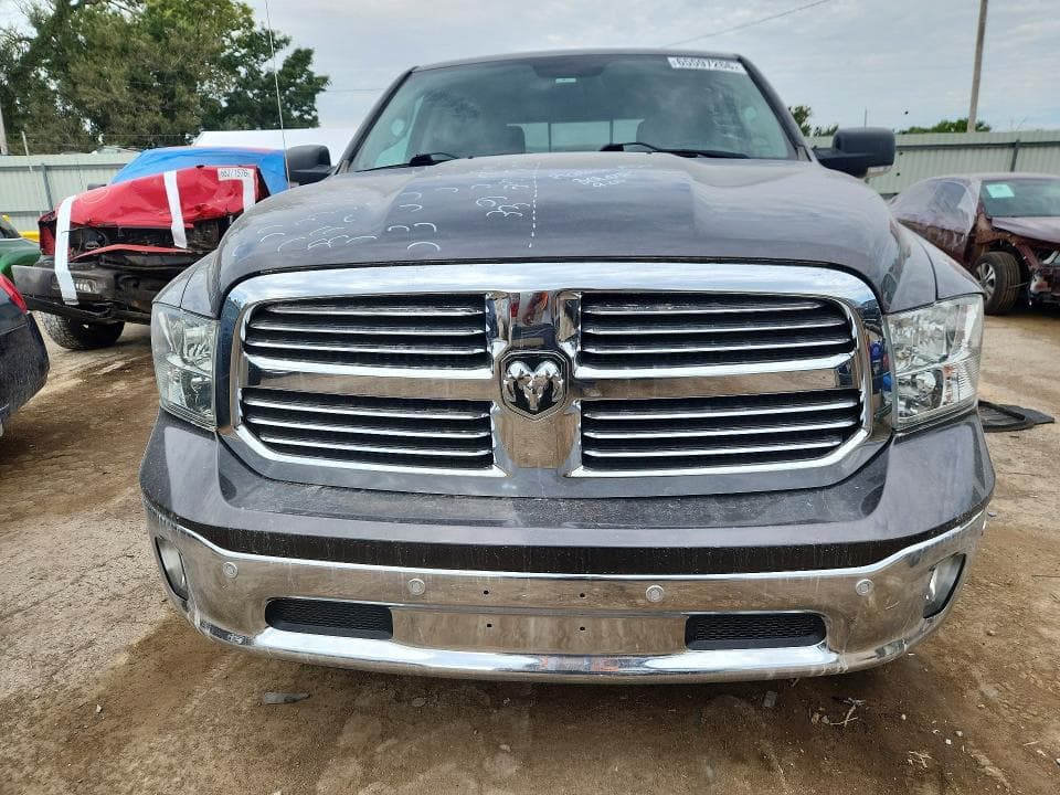 2017 RAM 1500 SLT 5