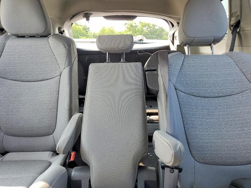 2022 TOYOTA SIENNA LE 10