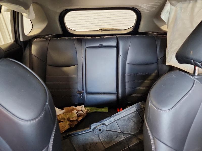 2025 TOYOTA RAV4 XLE PREMIUM 10