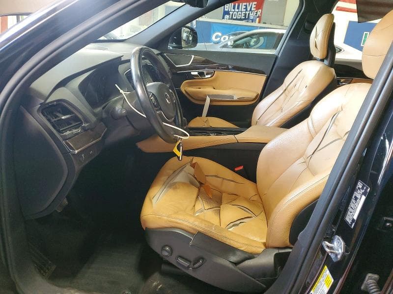 2017 VOLVO XC90 T6 7