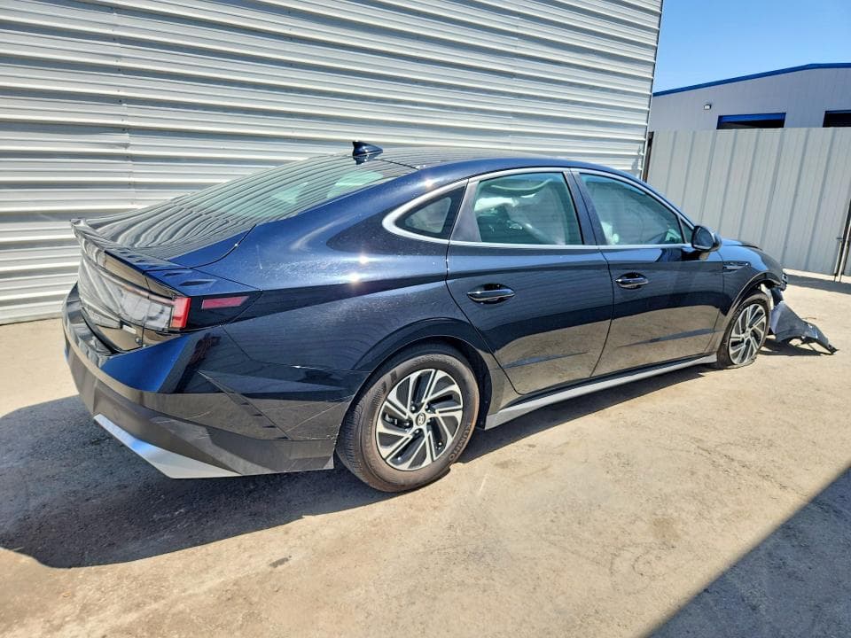 2026 HYUNDAI SONATA HYBRID BLUE 3
