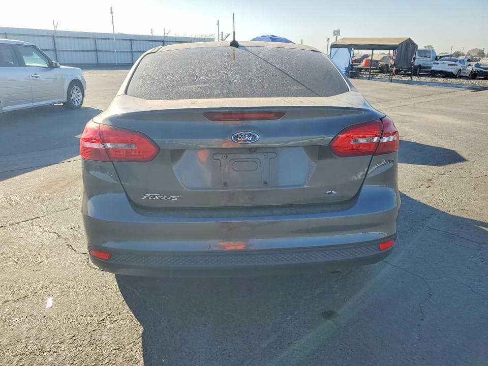 2017 FORD FOCUS SE 6