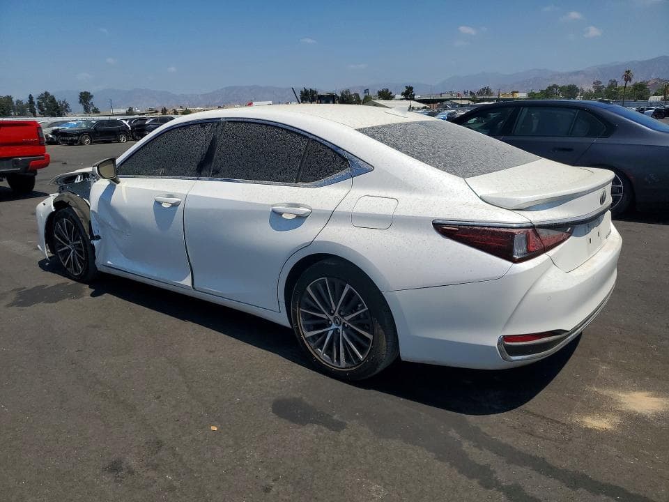 2025 LEXUS ES 300H BASE 2