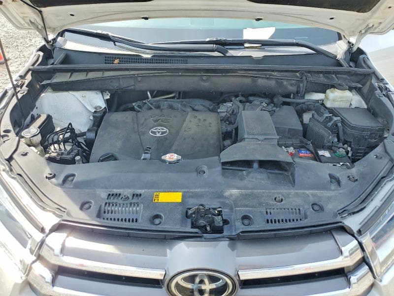 2018 TOYOTA HIGHLANDER LIMITED PLATINUM 12