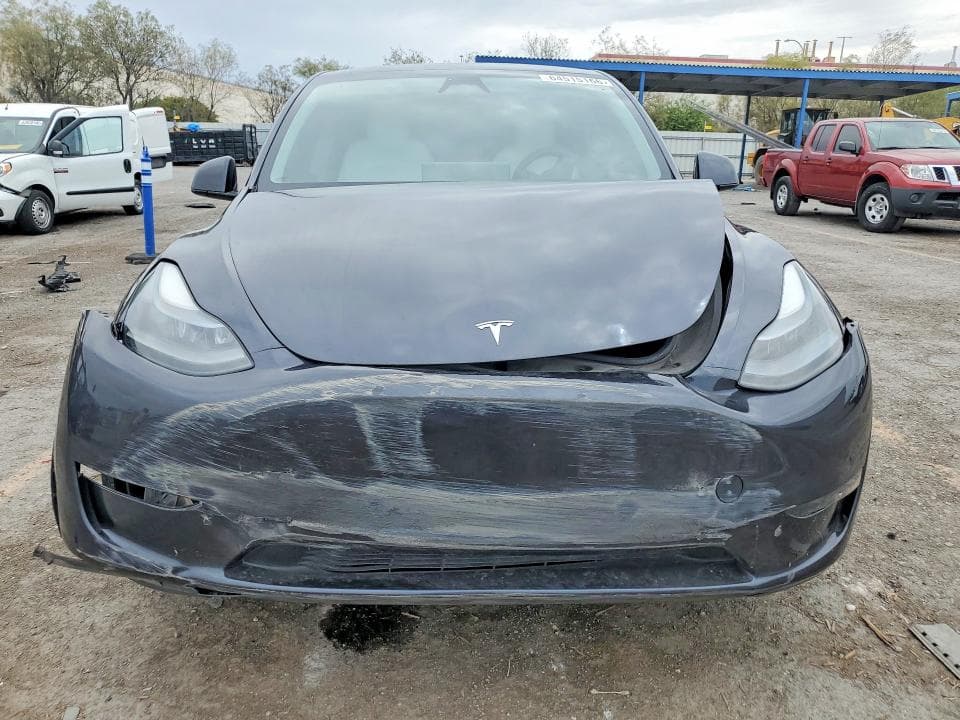 2024 TESLA MODEL Y 5