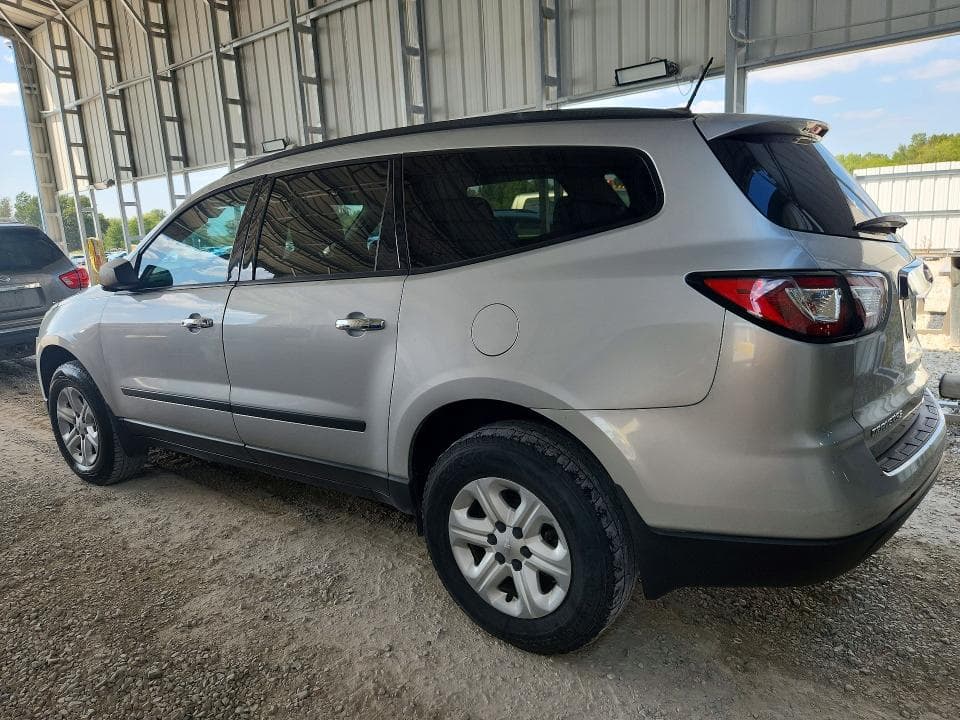 2017 CHEVROLET TRAVERSE LS 2