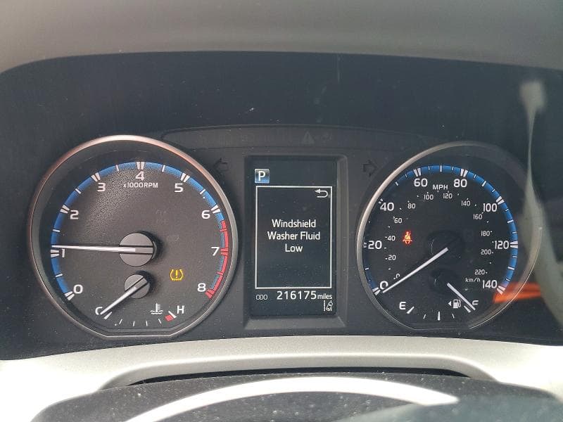 2017 TOYOTA RAV4 LE 9