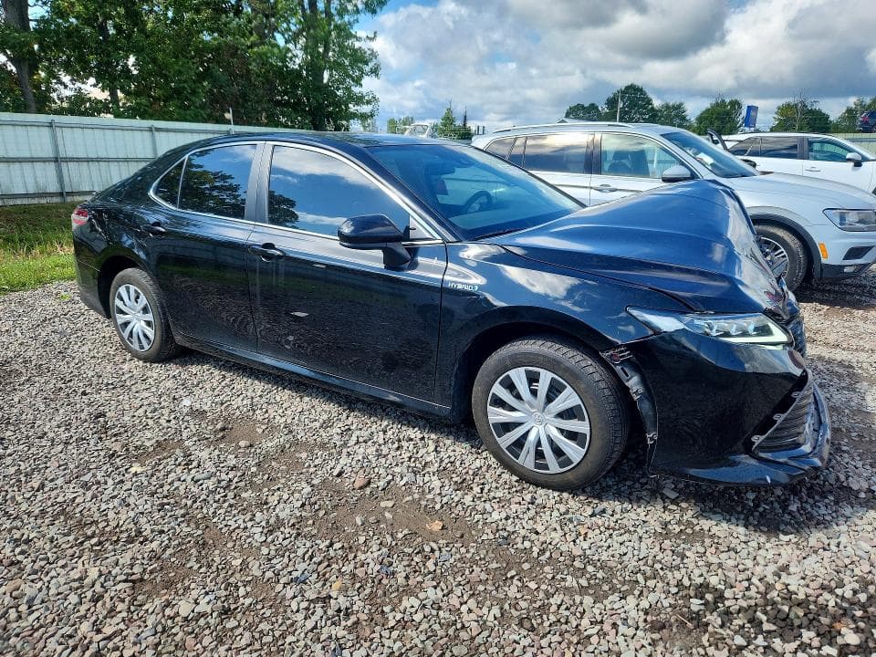 2020 TOYOTA CAMRY LE 4