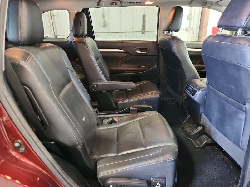 2017 TOYOTA HIGHLANDER XLE 11