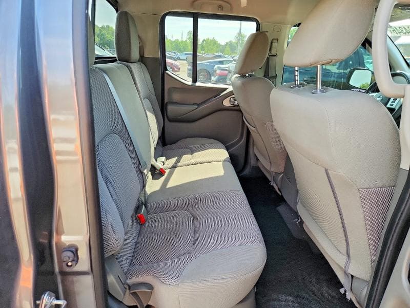 2019 NISSAN FRONTIER SV 10