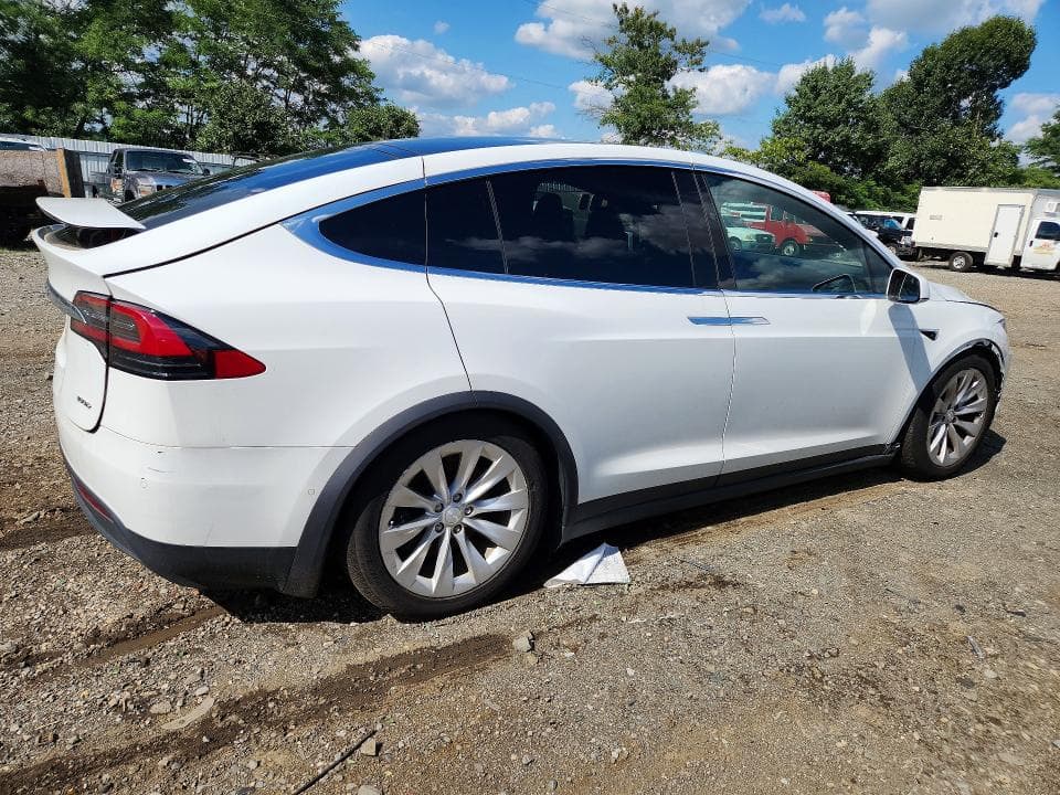 2018 TESLA MODEL X 3
