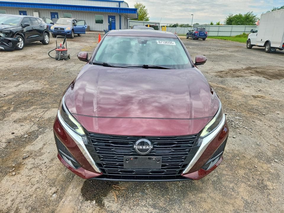2024 NISSAN ALTIMA SL 5