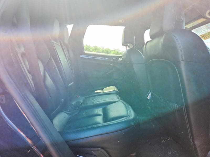 2018 PORSCHE CAYENNE 11