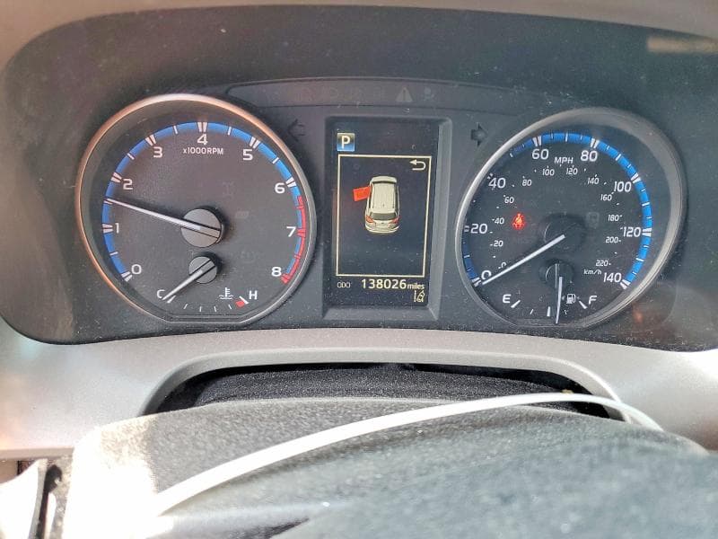 2018 TOYOTA RAV4 XLE 9