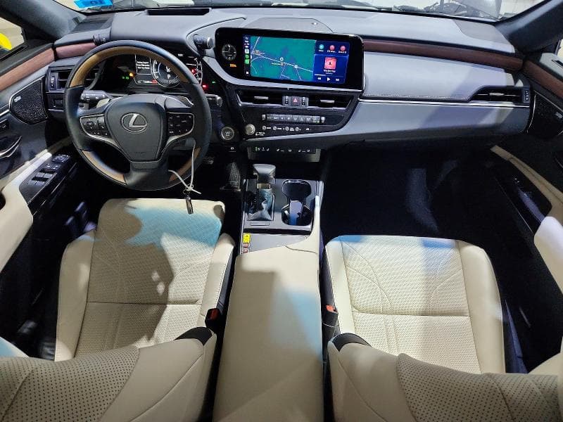 2025 LEXUS ES 350 ULTRA LUXURY 8