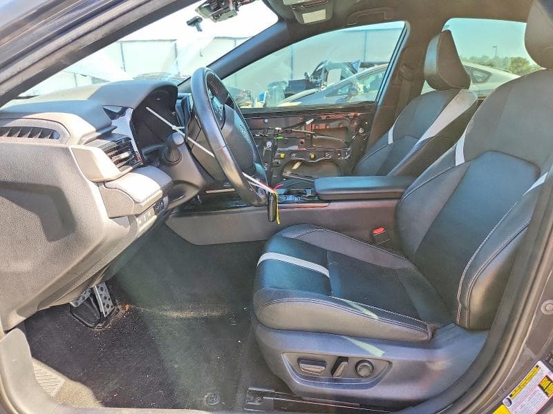 2025 TOYOTA CAMRY SE 7
