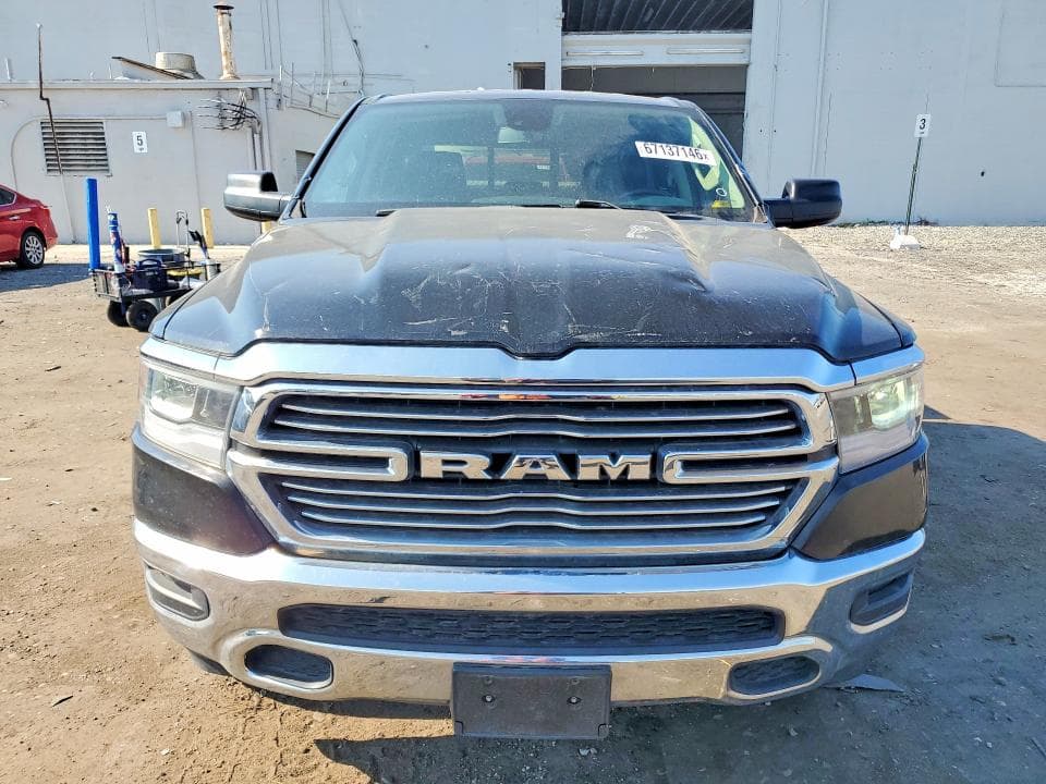 2019 RAM 1500 LARAMIE 5