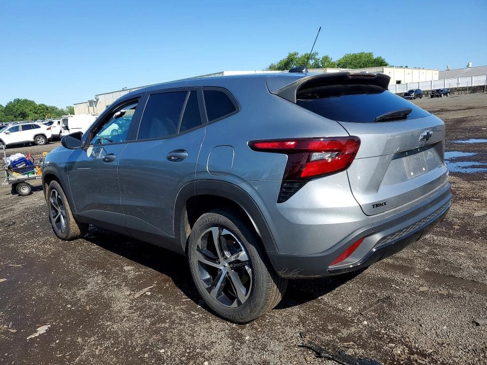 2024 CHEVROLET TRAX 1RS 2