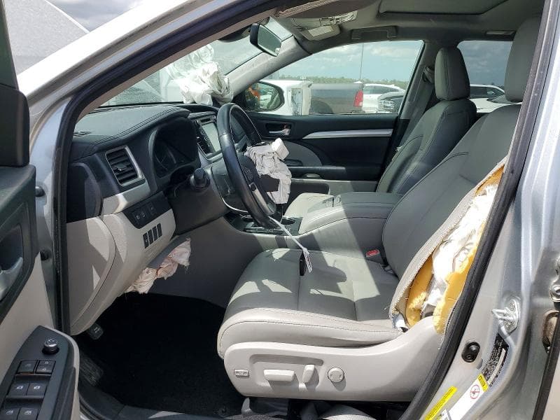 2018 TOYOTA HIGHLANDER XLE 7