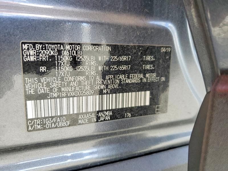 2019 TOYOTA RAV4 XLE 13