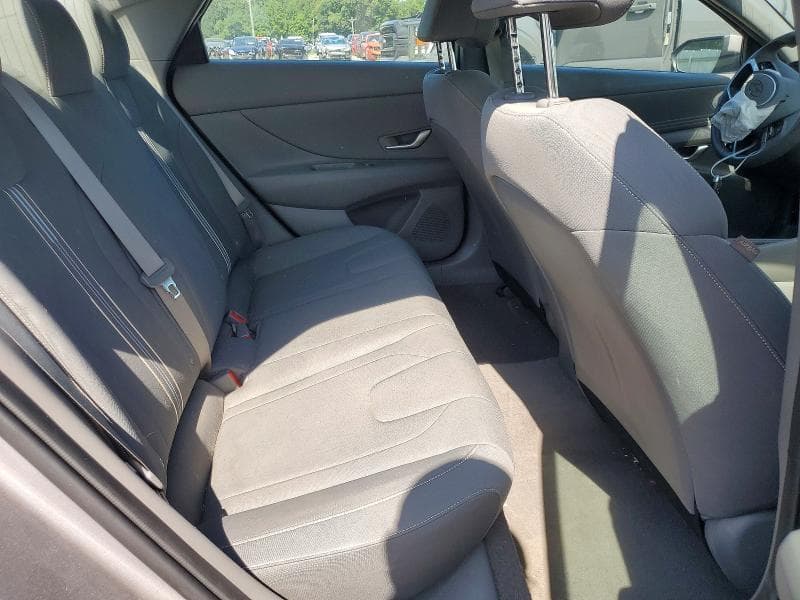 2023 HYUNDAI ELANTRA SEL 10