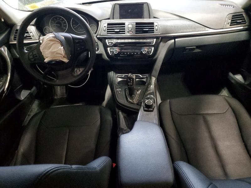 2018 BMW 320 XI 8