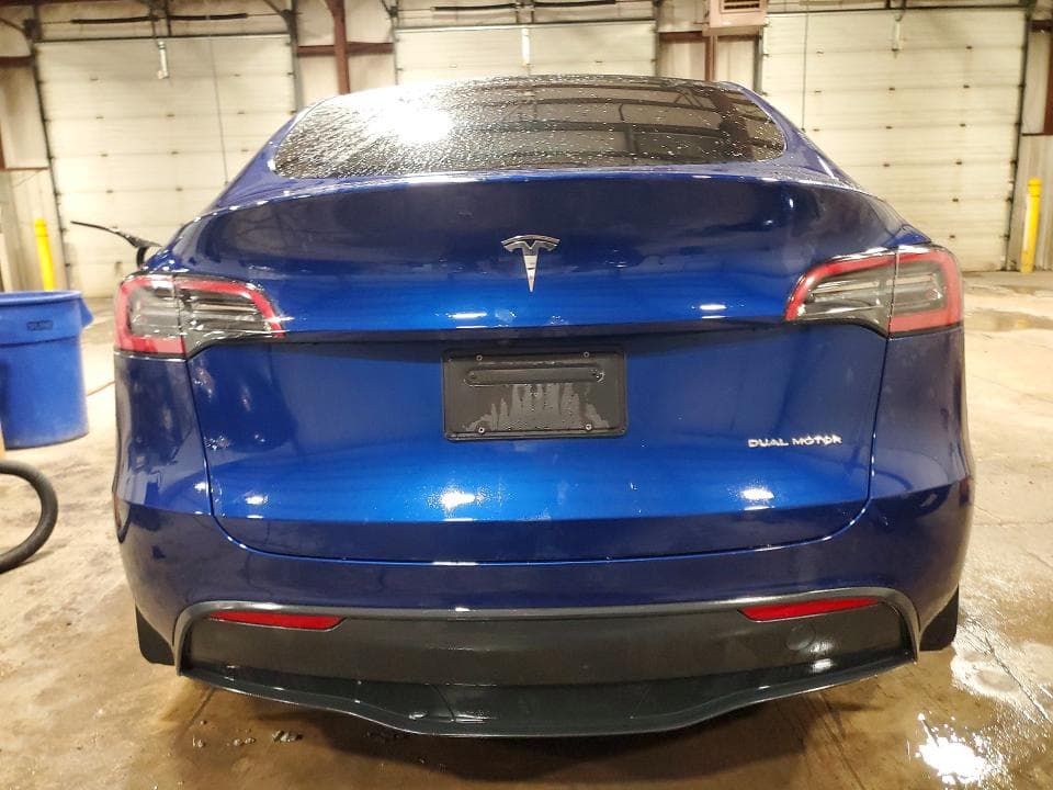2023 TESLA MODEL Y 6