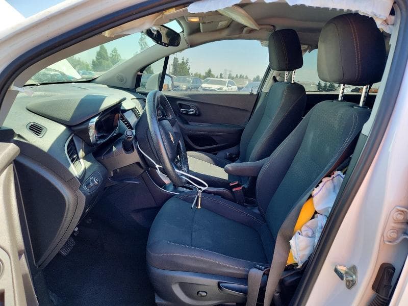 2020 CHEVROLET TRAX LS 7