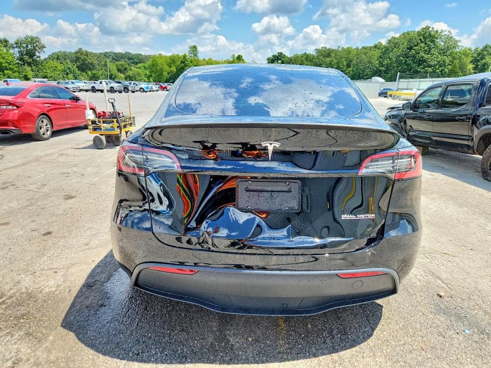 2021 TESLA MODEL Y 6
