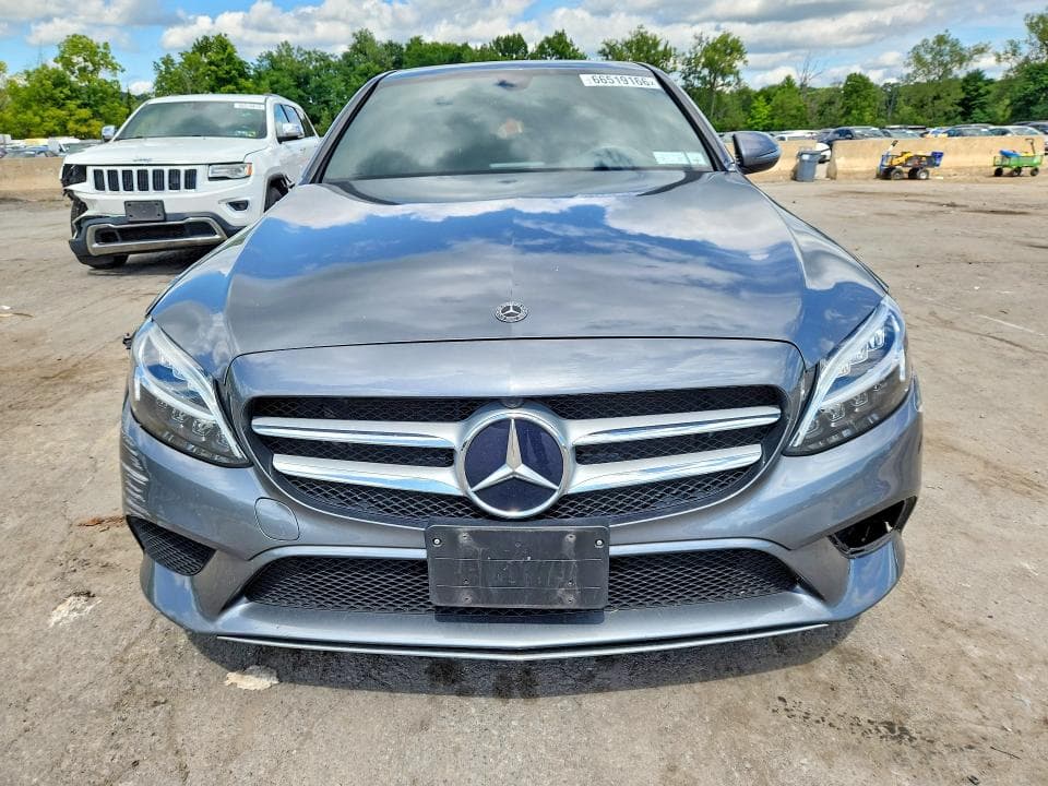 2019 MERCEDES-BENZ C 300 4MATIC 5