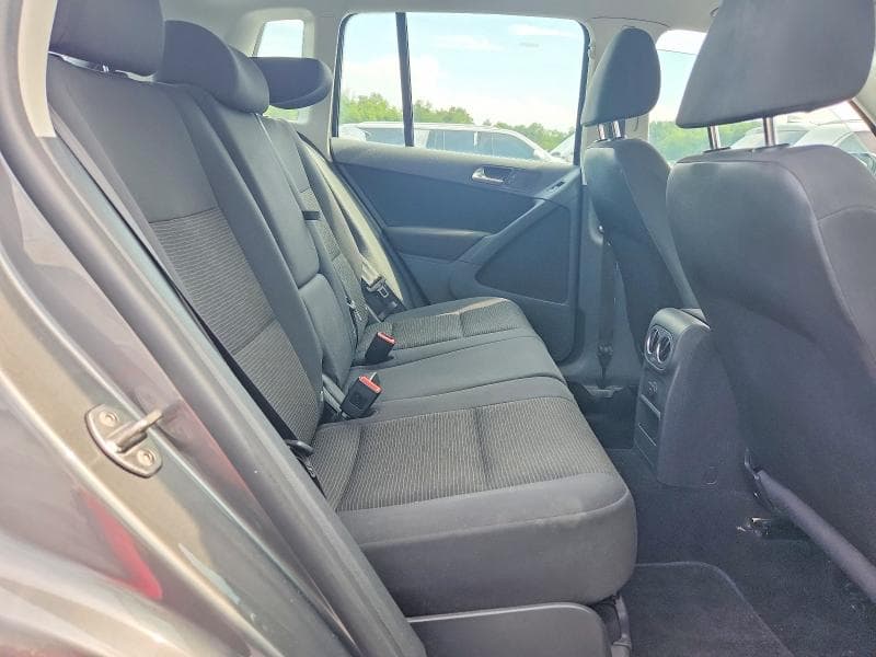 2018 VOLKSWAGEN TIGUAN LIMITED 11