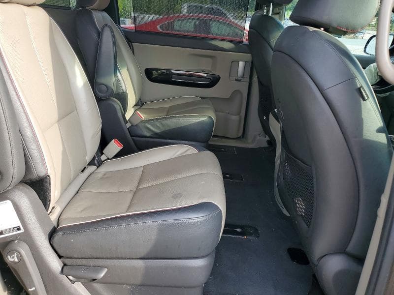 2017 KIA SEDONA SX 11
