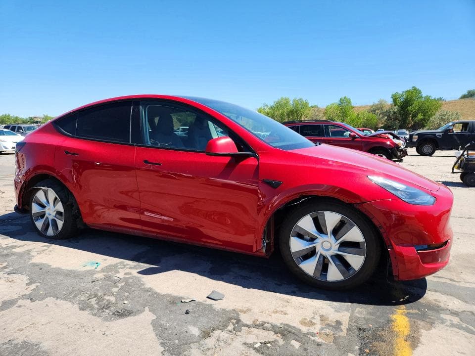 2023 TESLA MODEL Y 4