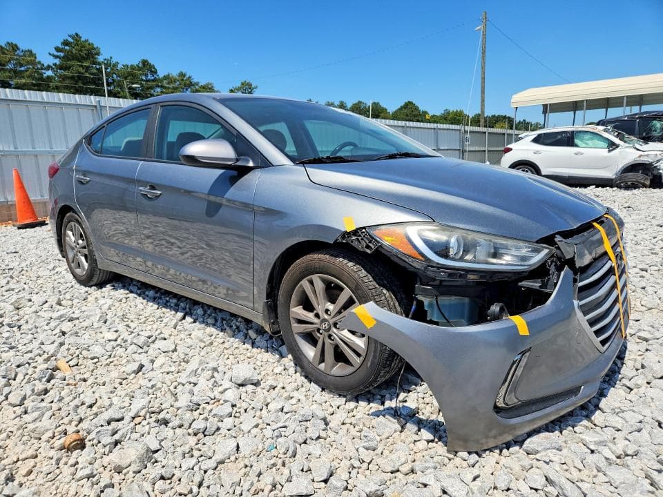 2017 HYUNDAI ELANTRA SE 4