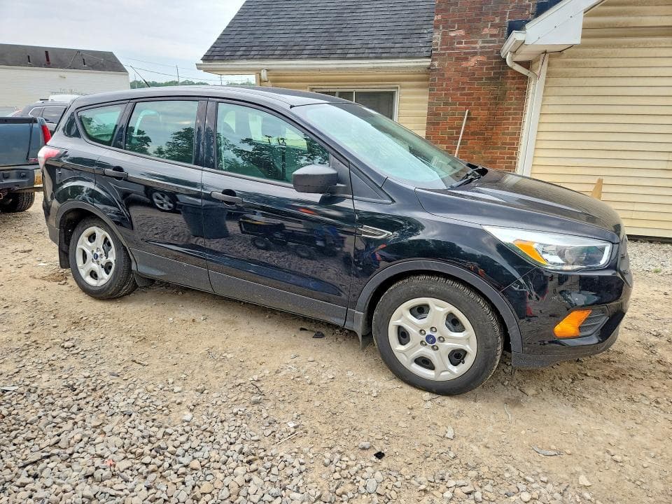 2017 FORD ESCAPE S 4