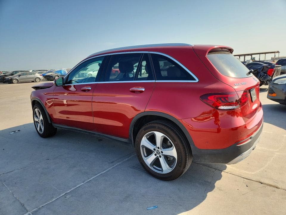 2022 MERCEDES-BENZ GLC 300 2