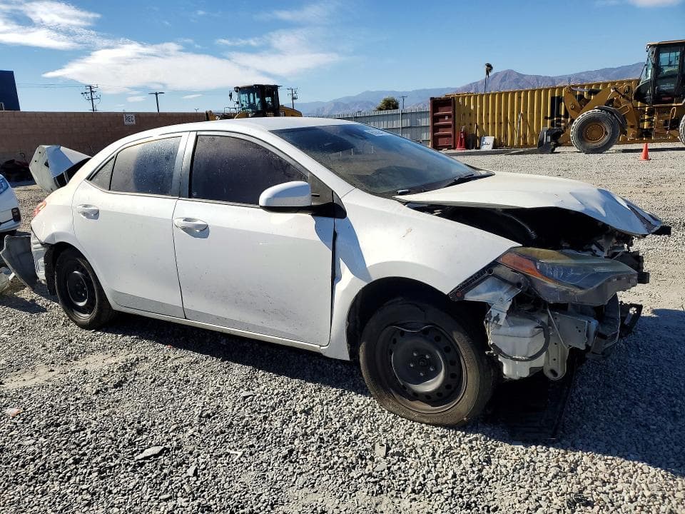 2017 TOYOTA COROLLA LE 4