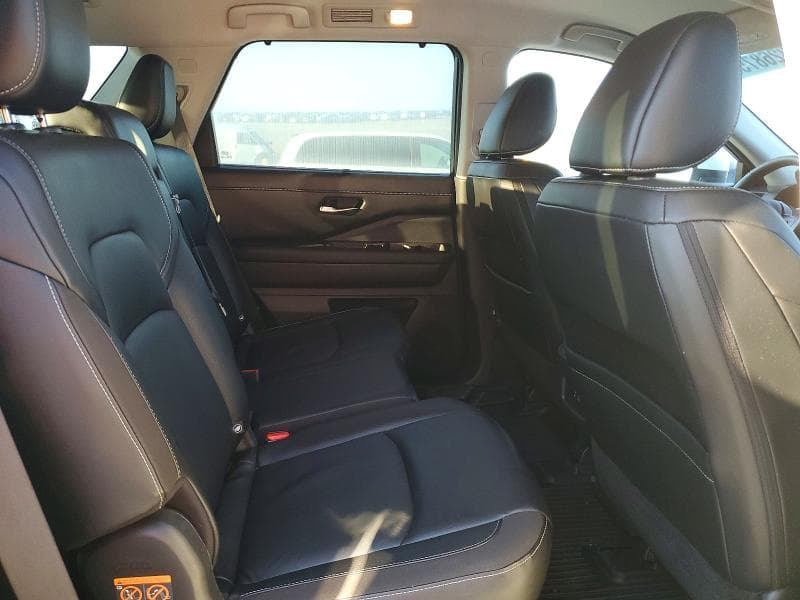 2023 NISSAN PATHFINDER SL 11
