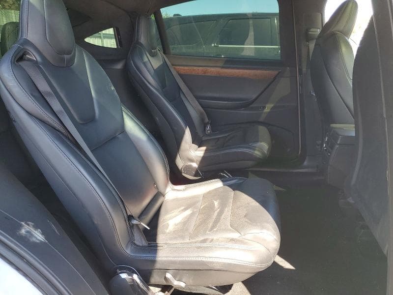 2020 TESLA MODEL X 11